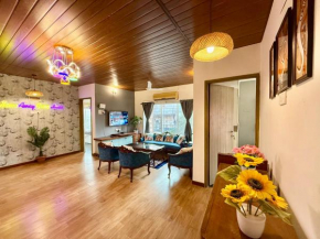 Breezy Cool 4BHK Apartment near Juhu Beach, Mumbai